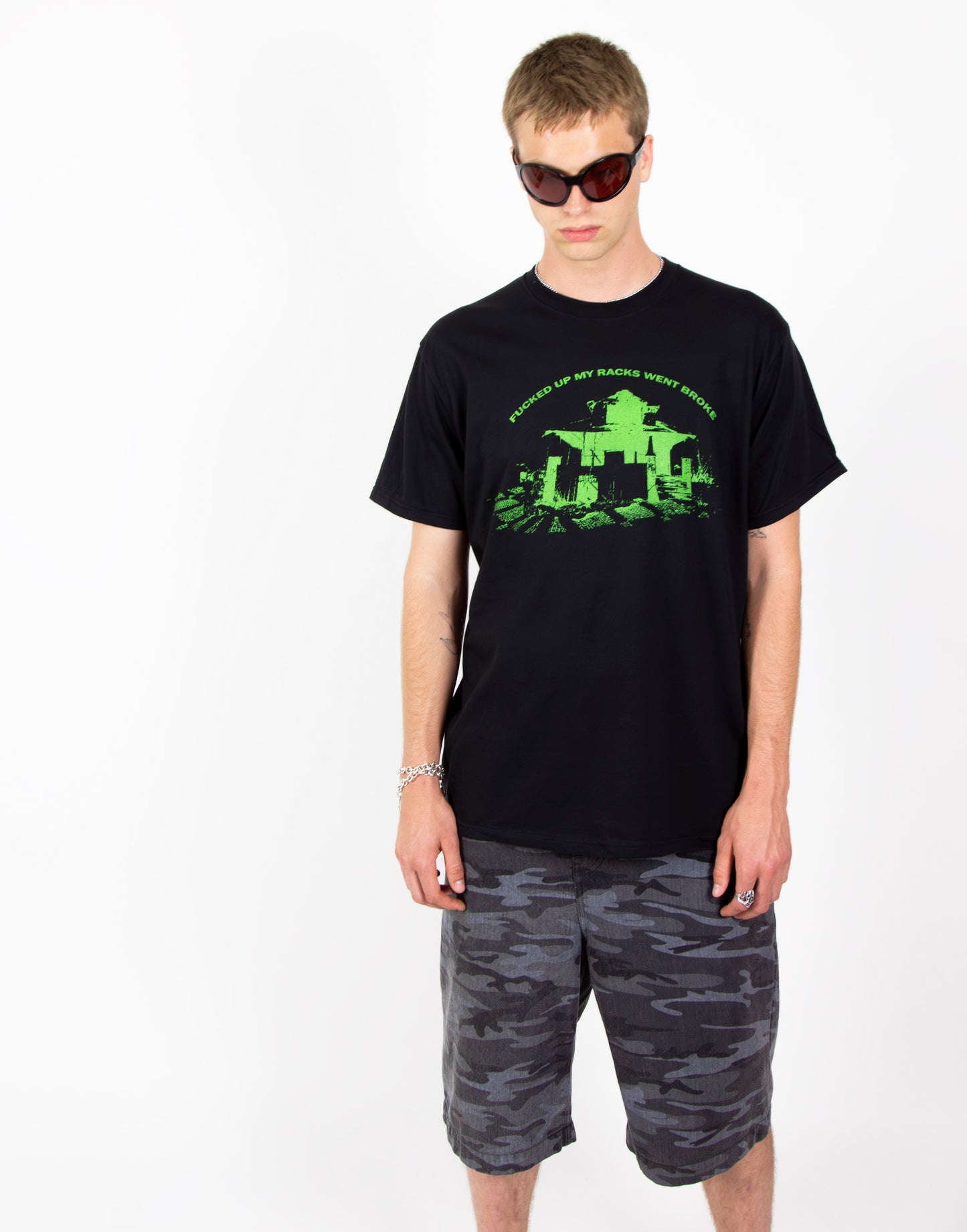 RACKS TEE
